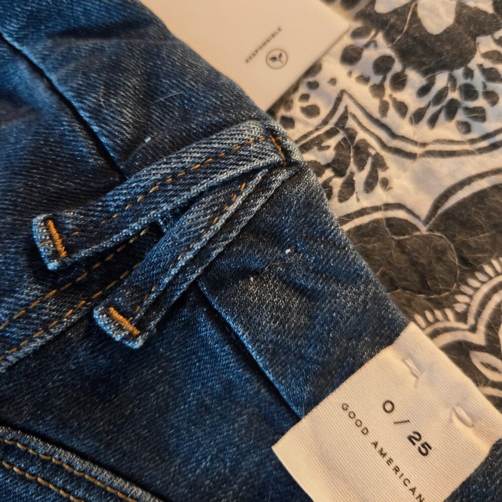 New with tags - Good American Good Waist Jeans - size 0